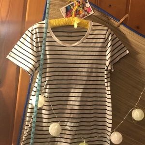 MOSSIMO black and white striped tee/ w/ euc/ xxl